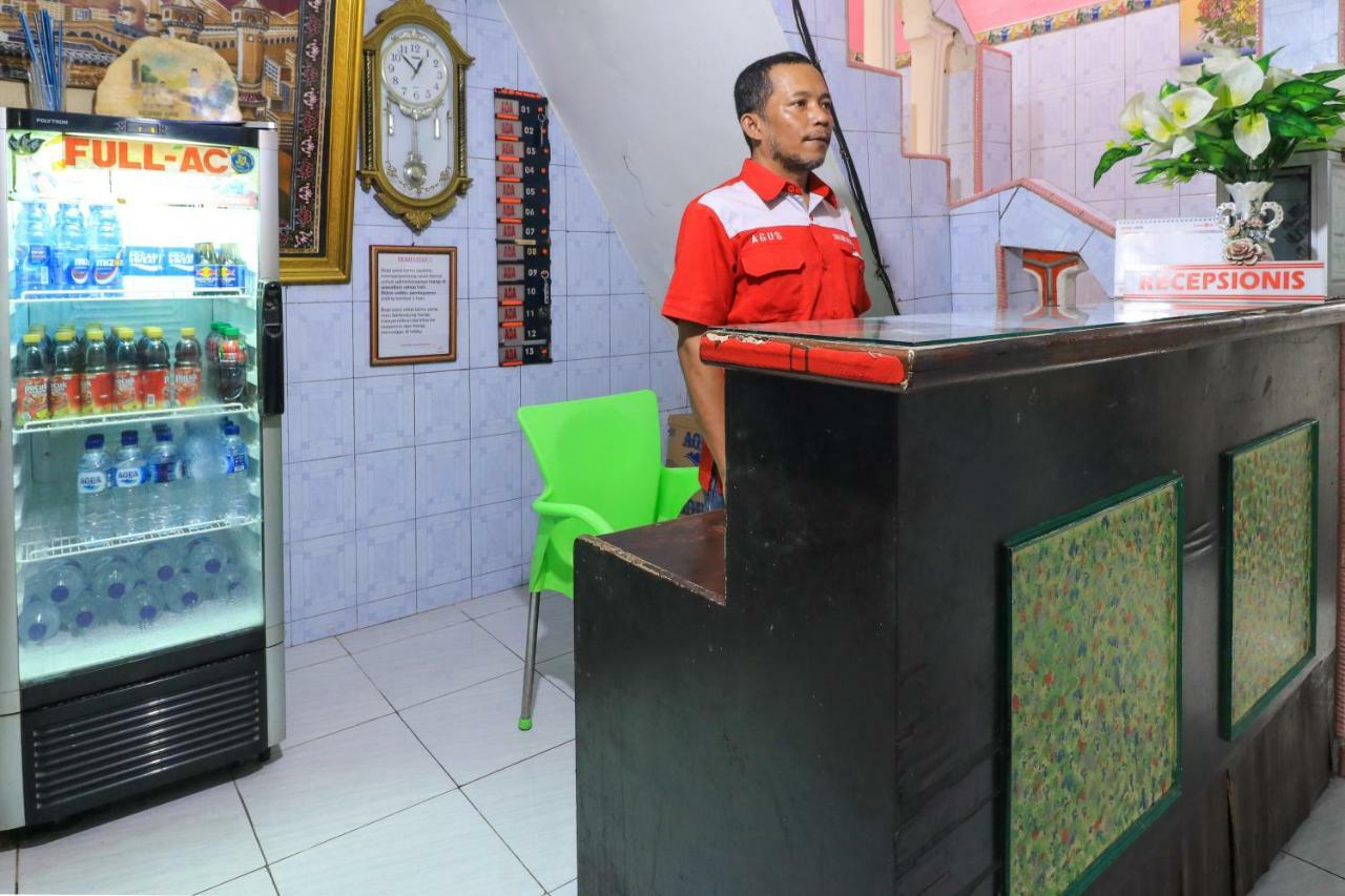 Dharmawati Homestay Syariah At Terminal Purabaya Waru Extérieur photo